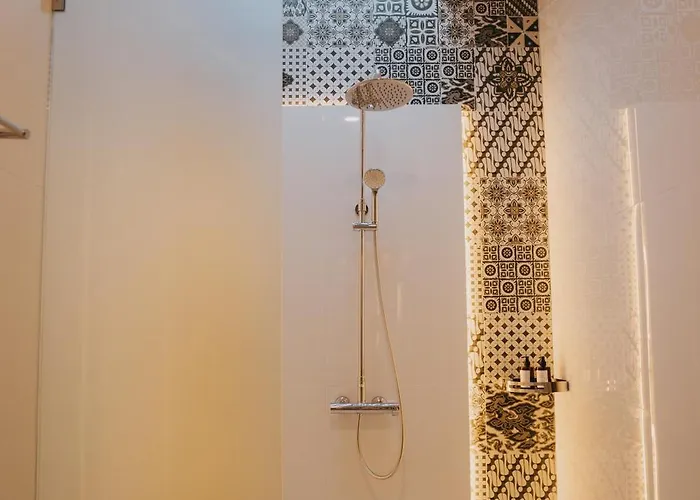 Brandon With Private Pool