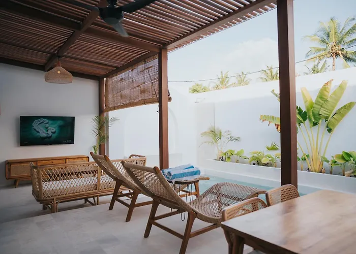 Brandon With Private Pool Villa Lovina