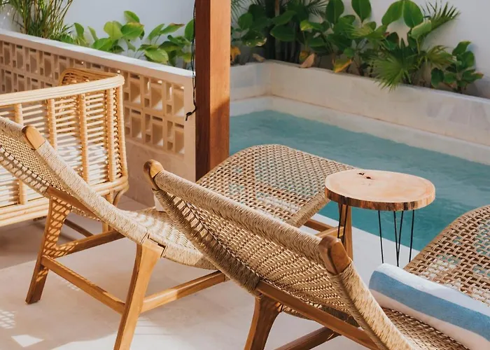 Brandon With Private Pool